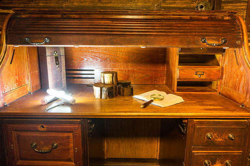 Locked Room Mutiny on the High Seas Room Photo